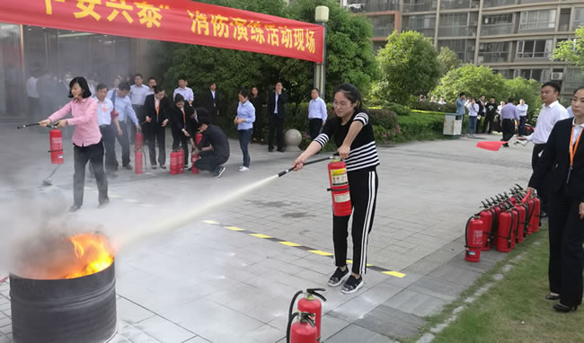 圖片四:滅火技能演練